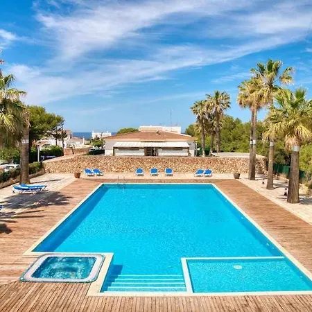 Con Aire Acondicionado Y Gran Piscina Apartamento Cala Santandria (Menorca)