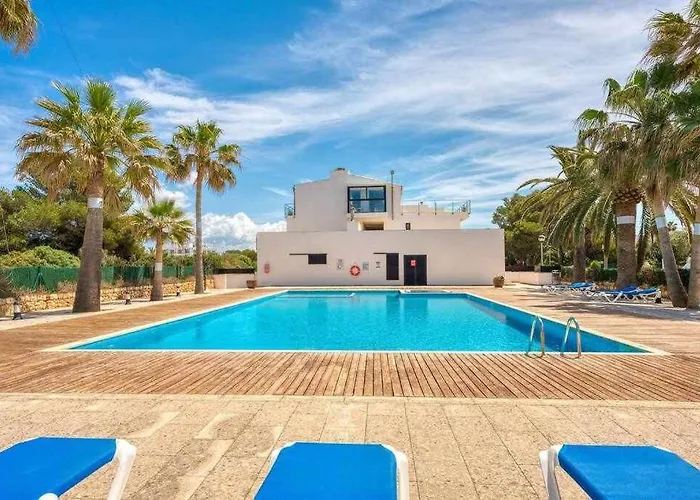 Con Aire Acondicionado Y Gran Piscina! *