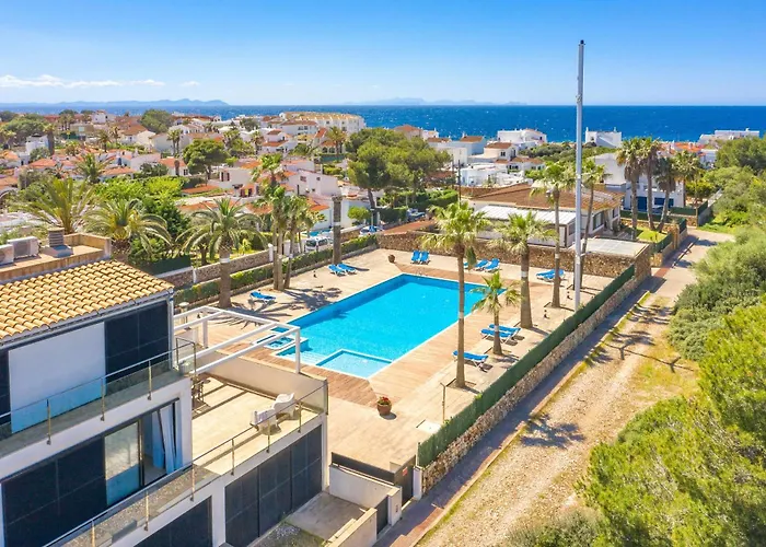 Con Aire Acondicionado Y Gran Piscina!