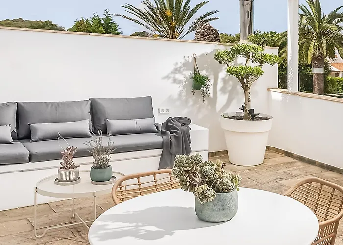 Con Aire Acondicionado Y Gran Piscina!