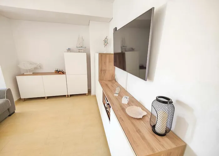 Con Aire Acondicionado Y Gran Piscina! דירה *